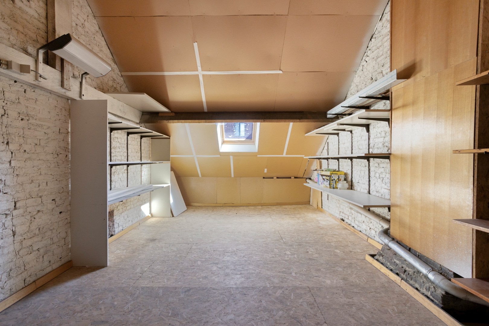 Centraal gelegen rijwoning in Kessel-Lo met parking - EPC 246 kwh/m² 