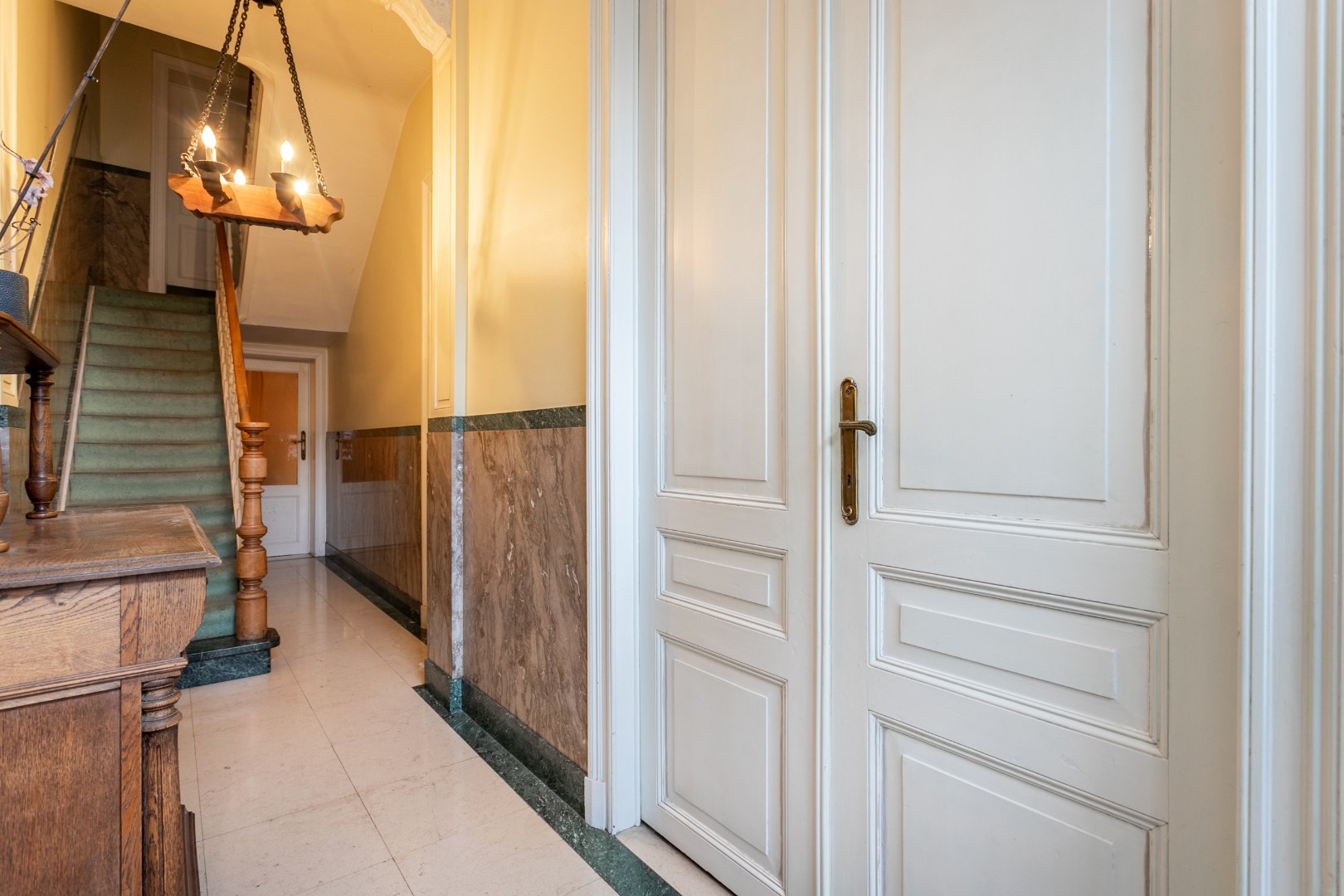 Ruime woning met 4 slpk en tuin 