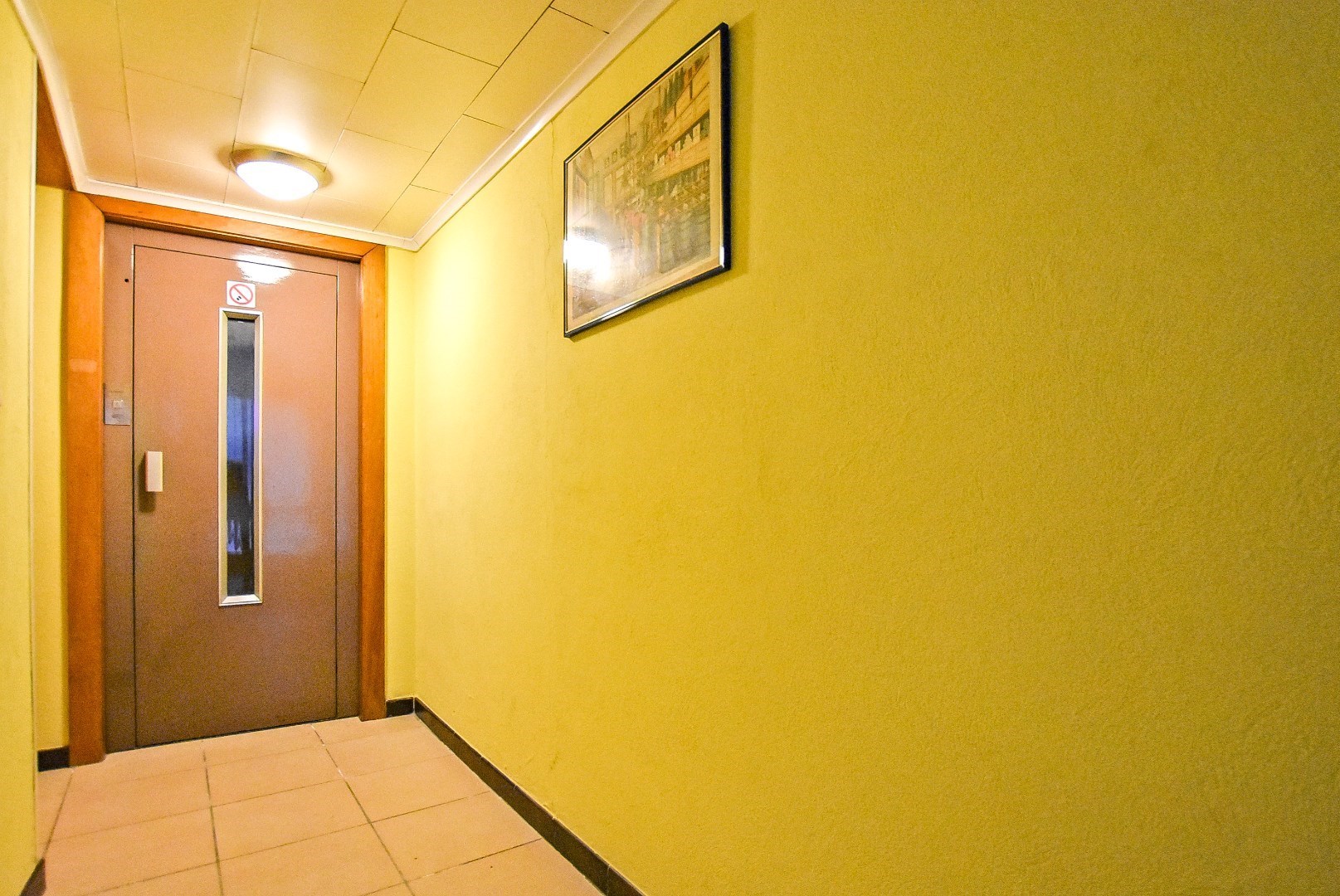 Opbrengsteigendom bestaande uit 3 appartementen op 159m² te centrum Veurne. 