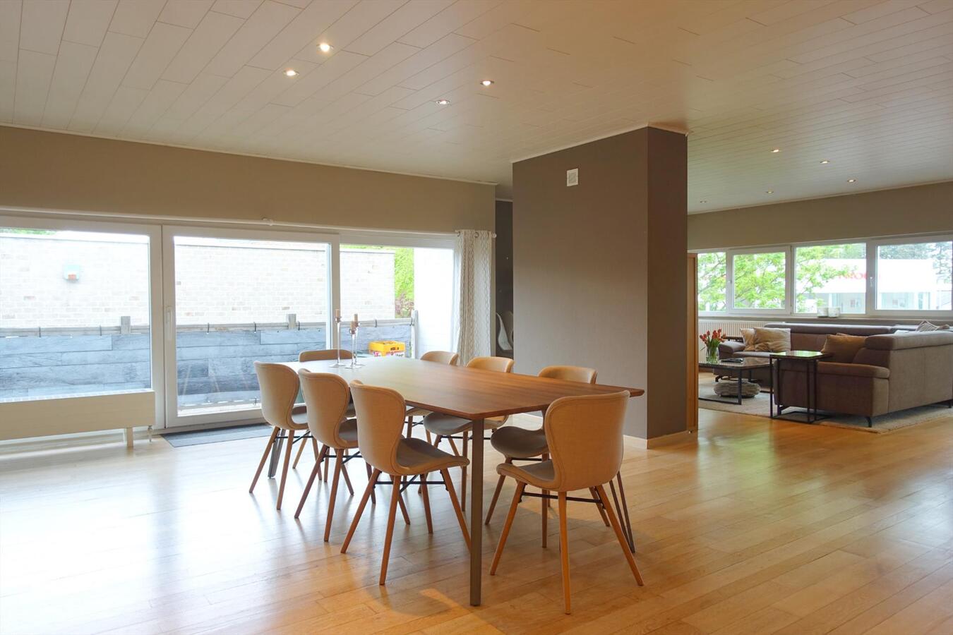 Gezellig en ruim appartement met zonnig terras 