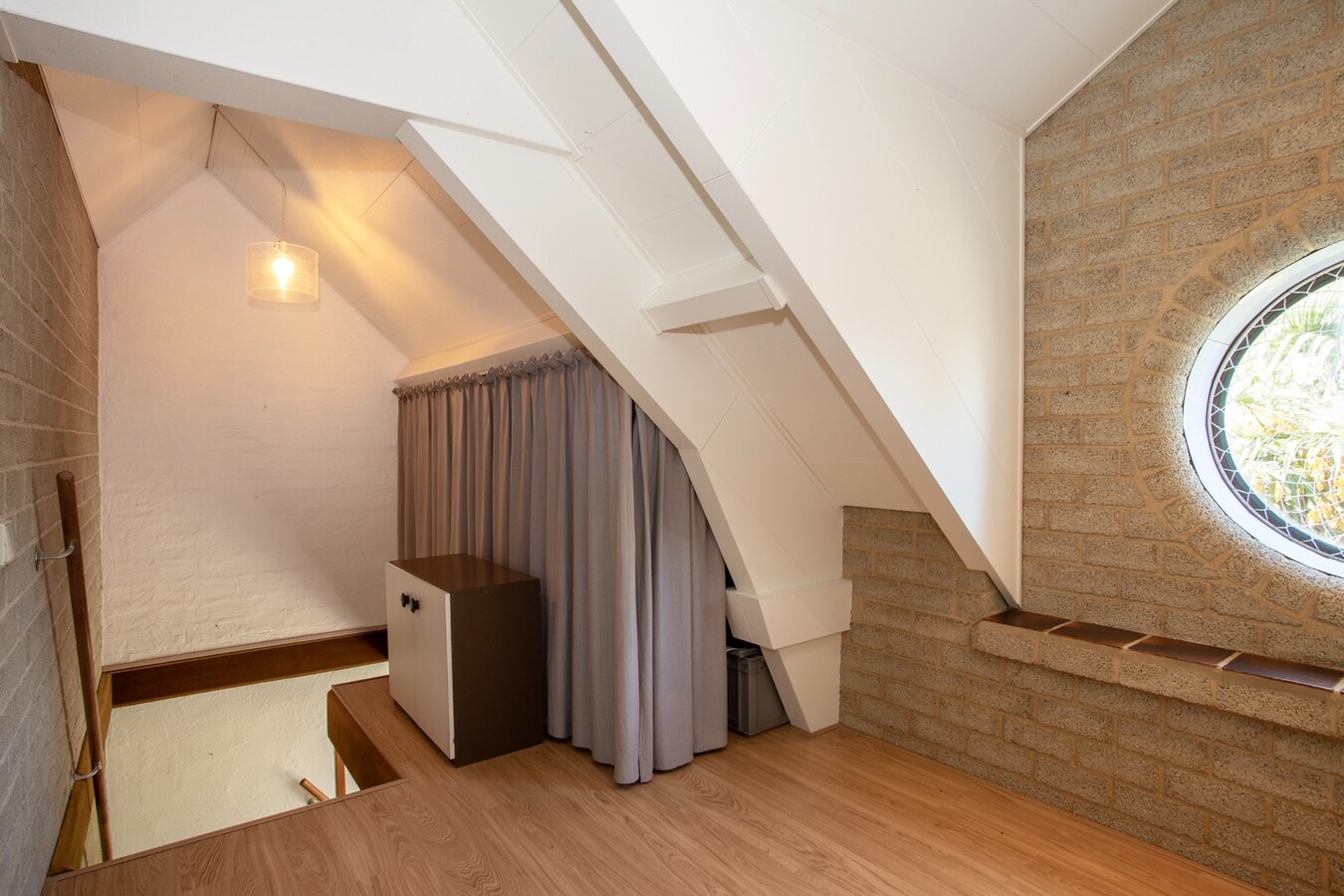 Vrijstaande woning met karakter, ruimte en een verrassende buitenruimte. 