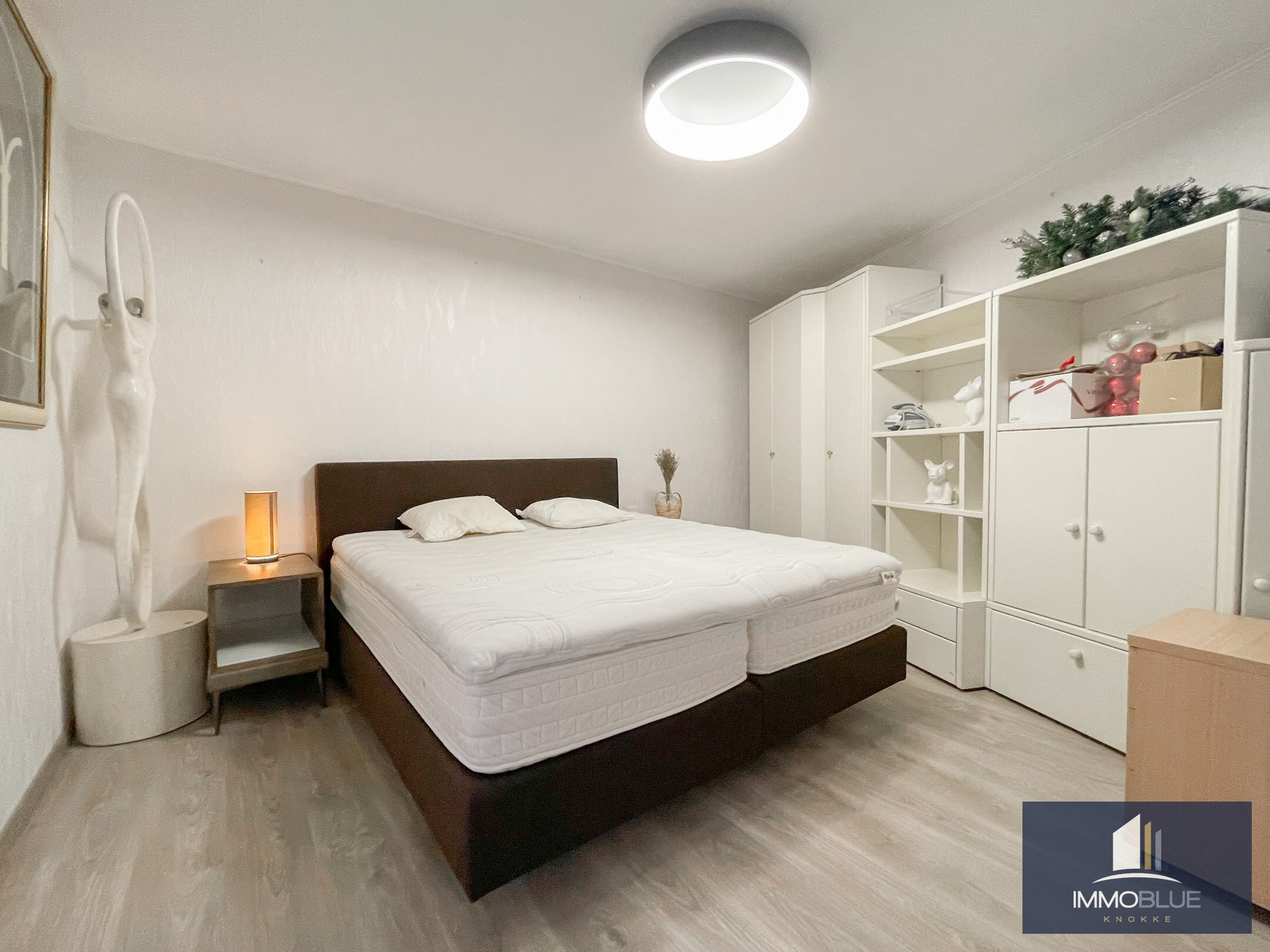 Appartement prêt à emménager situé sur la Place du Phare. 