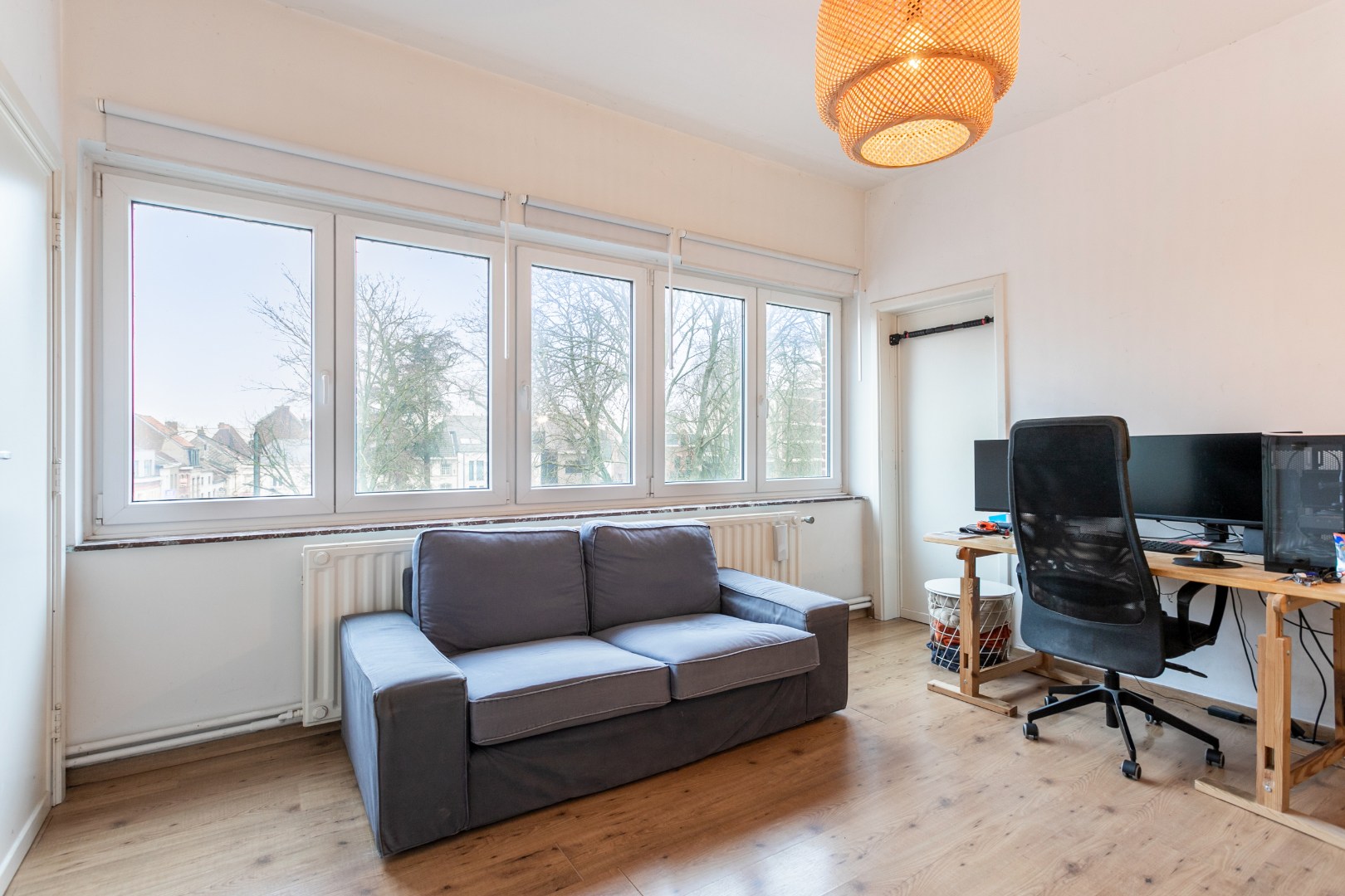 opbrengsteigendom: commercieel glv en 3 appt 