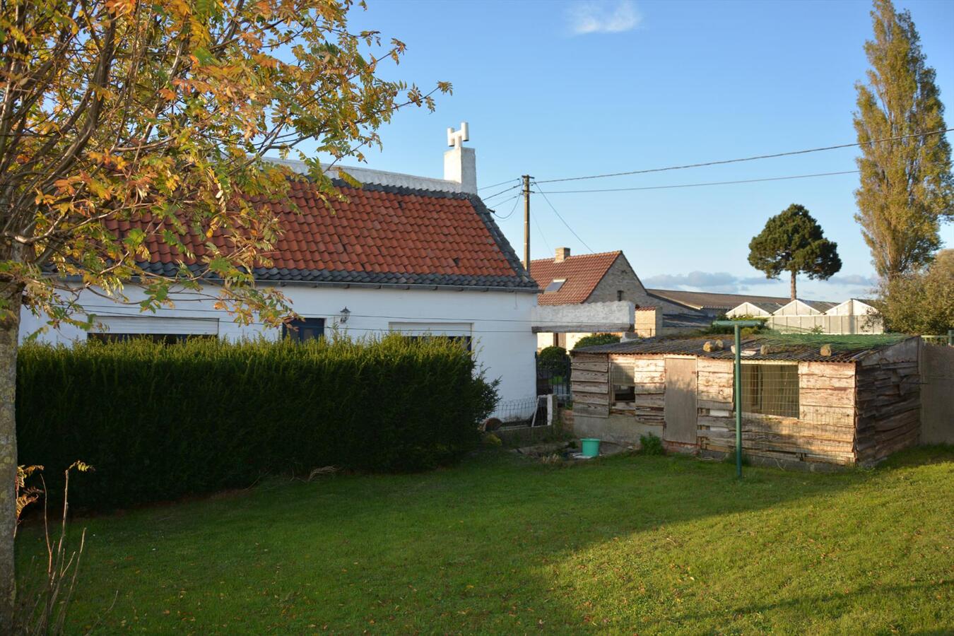 Te renoveren landelijke woning 