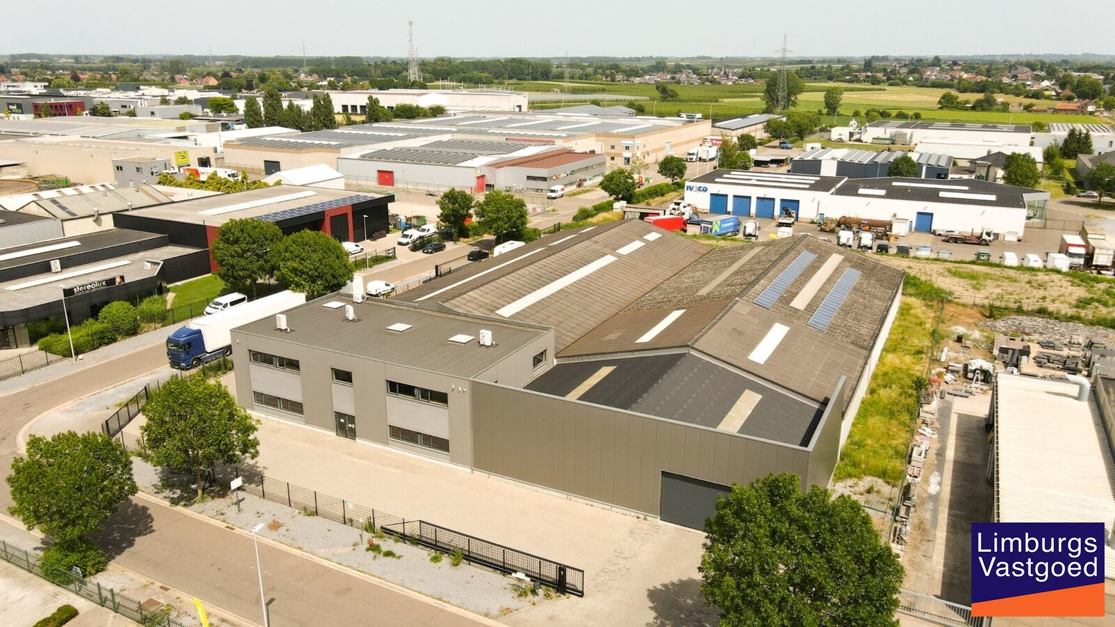TRUDONIS - KMO UNIT 6 - 164 m² - sectionaal poort - nabij N79 