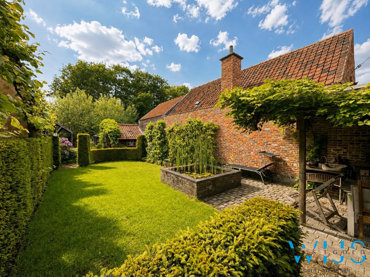 Multifunctionele eigendom op prachtig perceel van 1.682 m² ! 