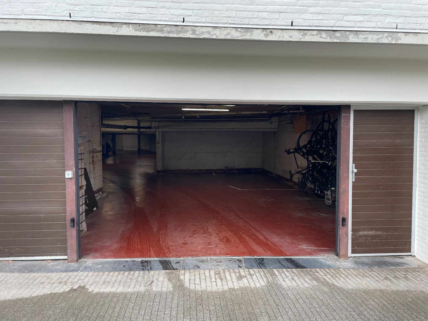 Ruime staanplaats te koop in het centrum van Leuven 