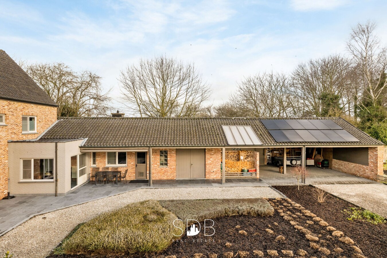 Prachtige landelijke woning met gezinstuin op 1.668m². 