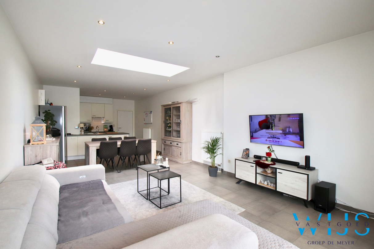 Instapklaar woonhuis met tuin te centrum WAARSCHOOT ! 