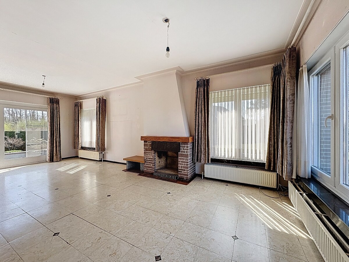 Sixties villa met opslagruimte/garage en zicht op Cotthem 