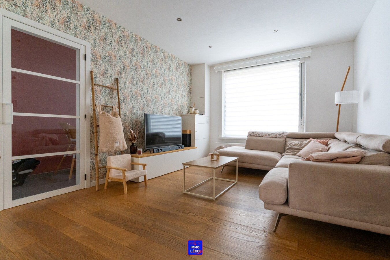 Maison rénovée idéalement située, au calme, avec jardin, un véritable COUP DE CŒUR ! 