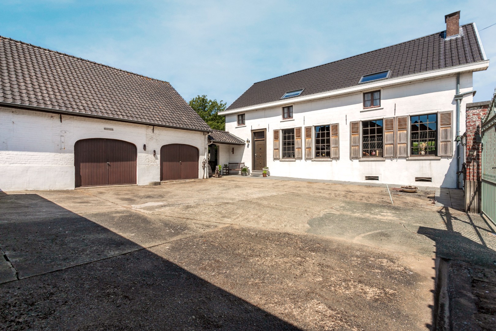 Charmante woning met karaktervolle binnenkoer te Beert 
