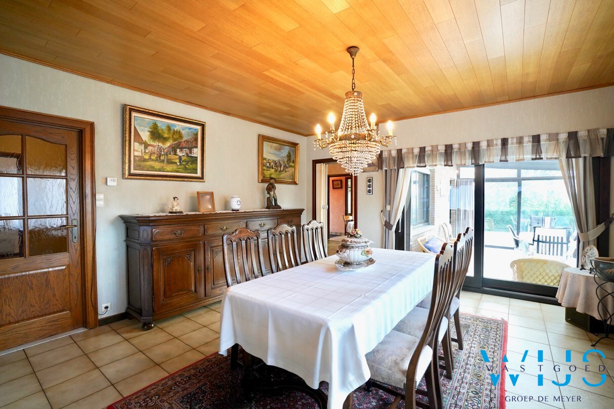 Zeer goed onderhouden woonhuis op 1.165m² te ERTVELDE ! 