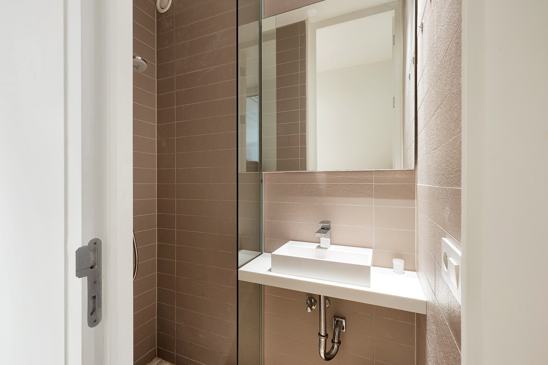 Appartement confortable avec 2 chambres dans un bâtiment récent, situé au centre de l'avenue Fincentlaan à Knokke. 