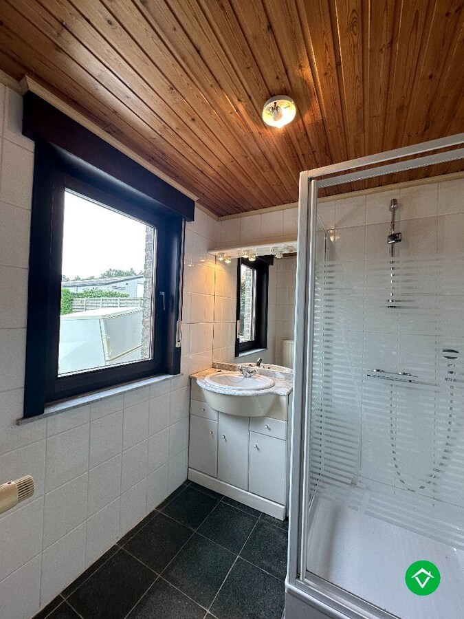 Charmante woning met tuin en garage in Werken. 