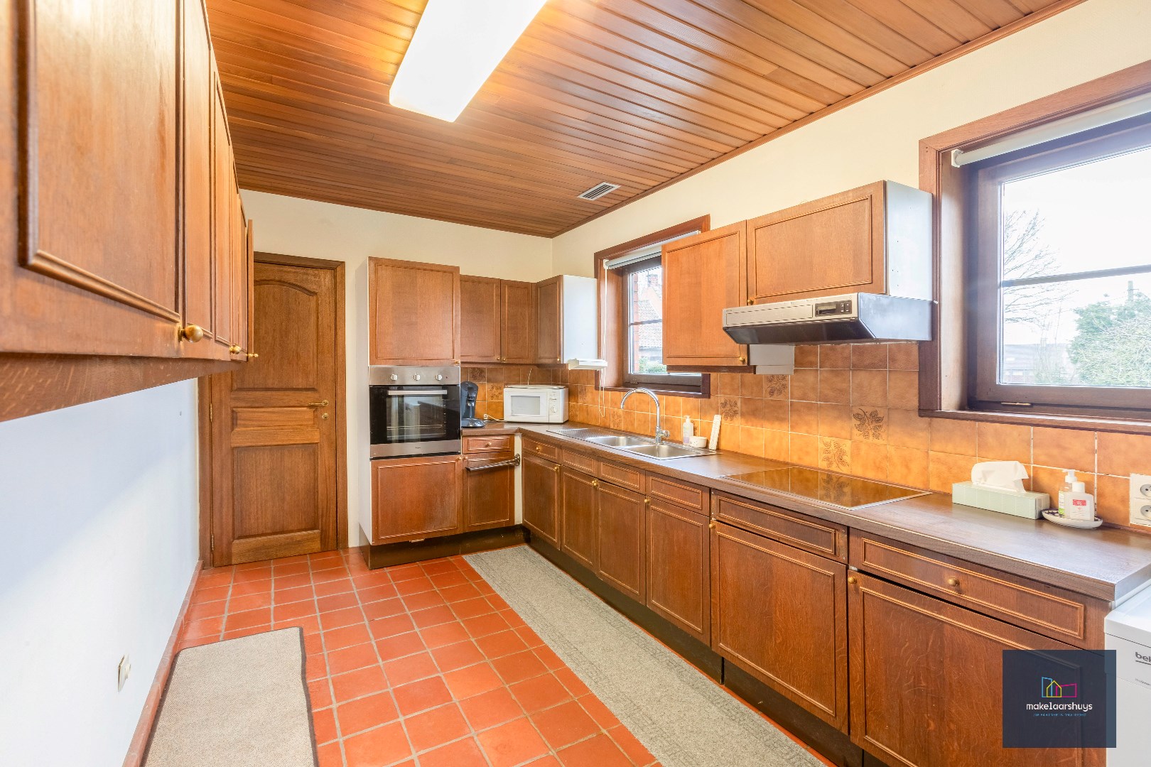 Open, energiezuinige bebouwing op groot perceel (3350m²) 