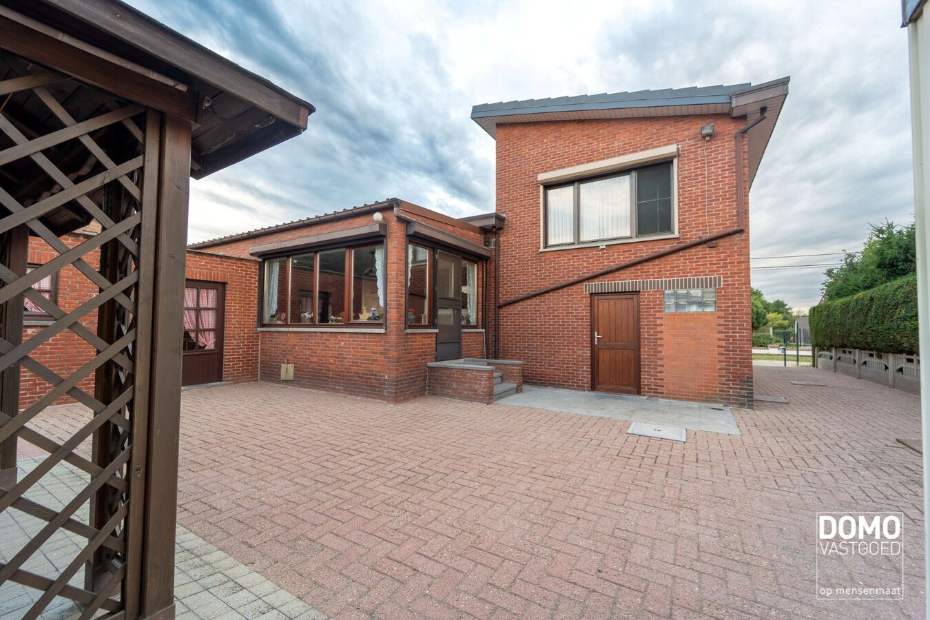 Open bebouwing met 3 slaapkamers en veel potentieel in Lummen” 