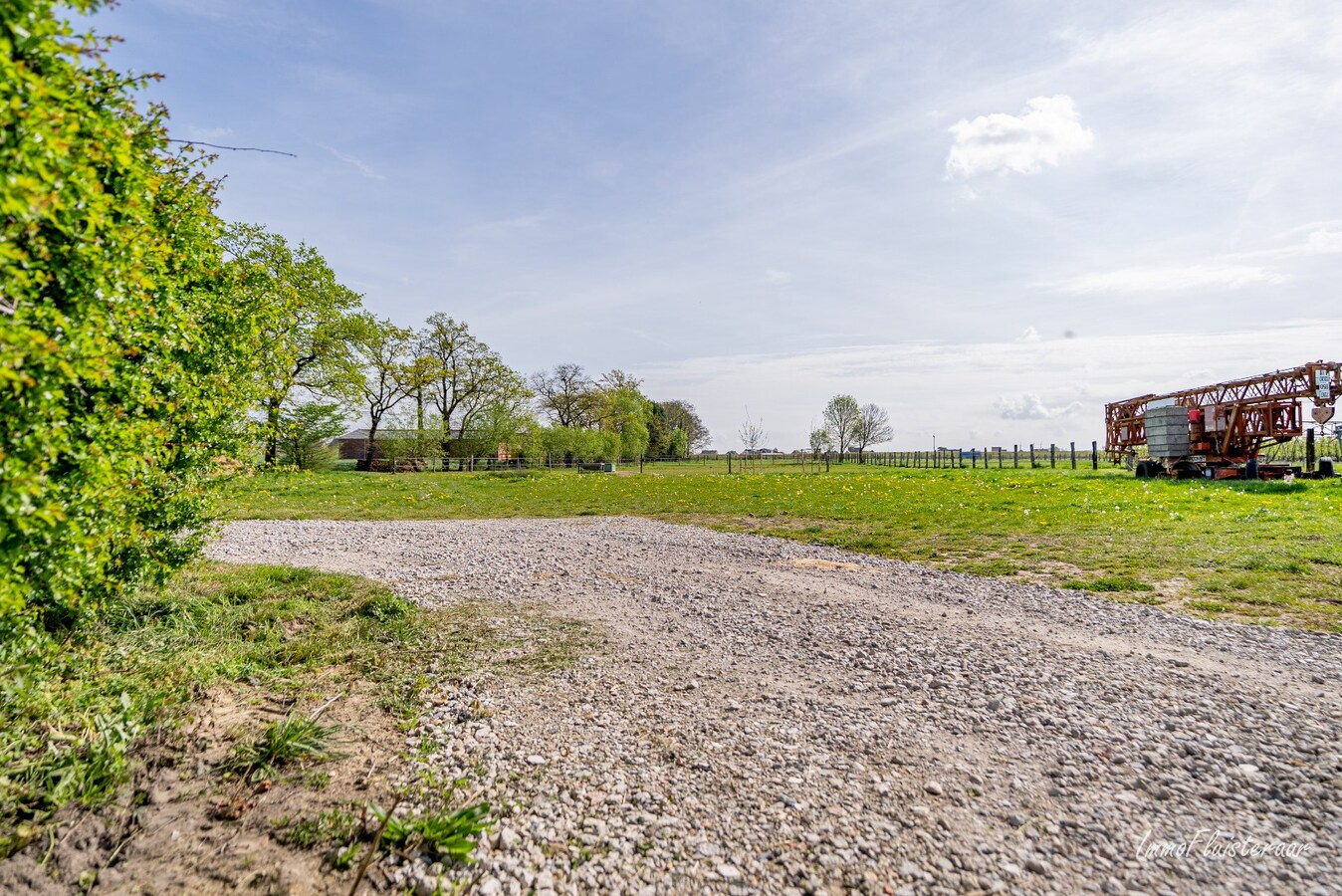 Charmante verder af te werken woning met paardenstallen en weide op ca. 1,7 ha te Geetbets 