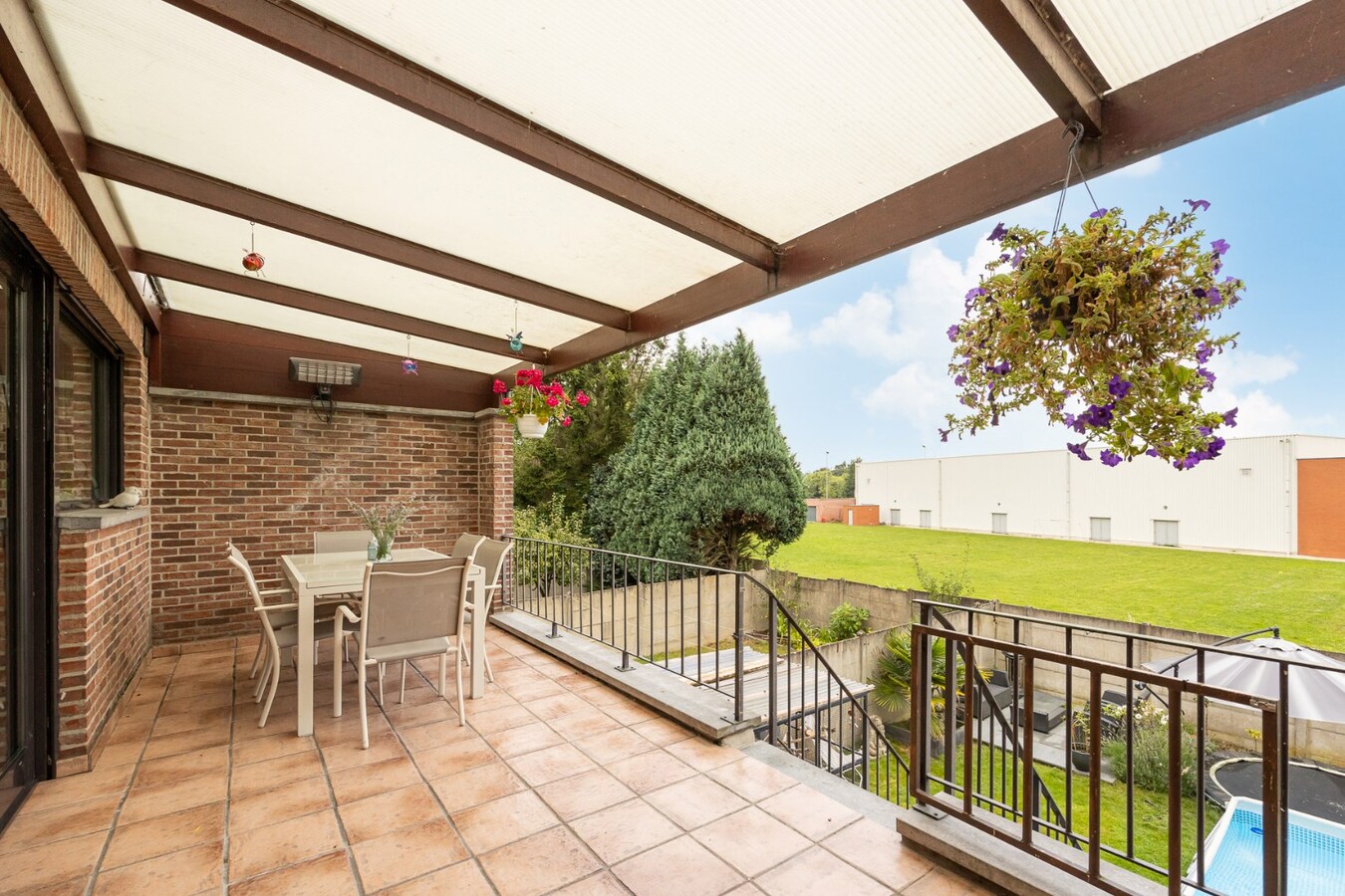 Prachtige woning 243 m² met 4 slaapkamers (met mogelijkheid tot kangoeroewoning) 