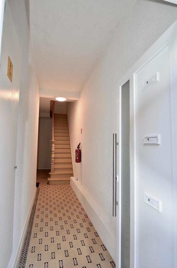 MOOI VOLLEDIG VERNIEUWDE KNUSSE DUPLEX 