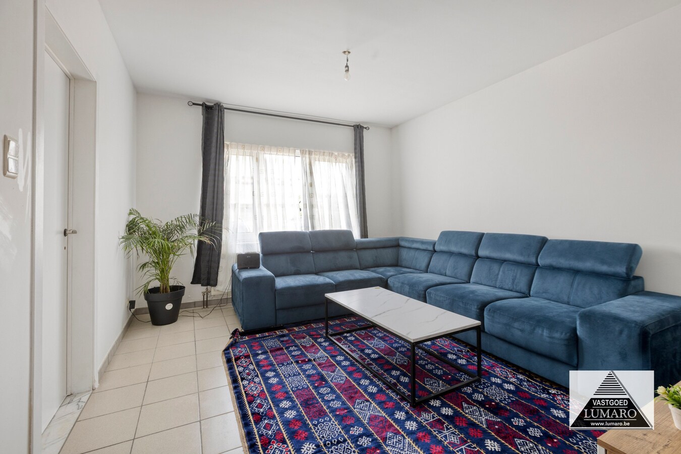 Goed gelegen gelijkvloers app. met 2 slaapkamers en garage 