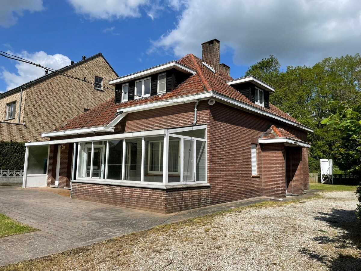 Gunstig gelegen woning te Lummen 