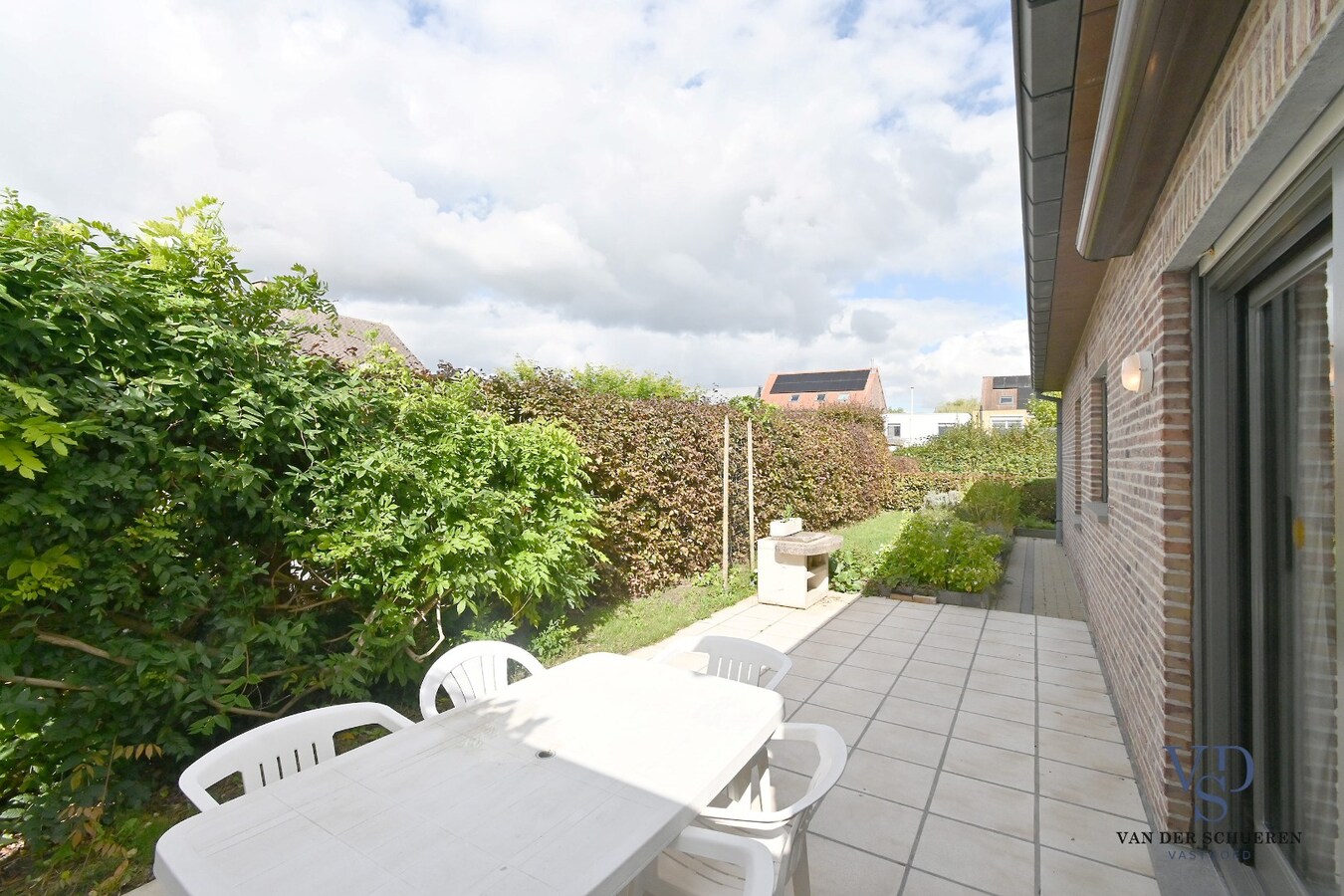 Tijdloze bungalow in een residentiële verkaveling 