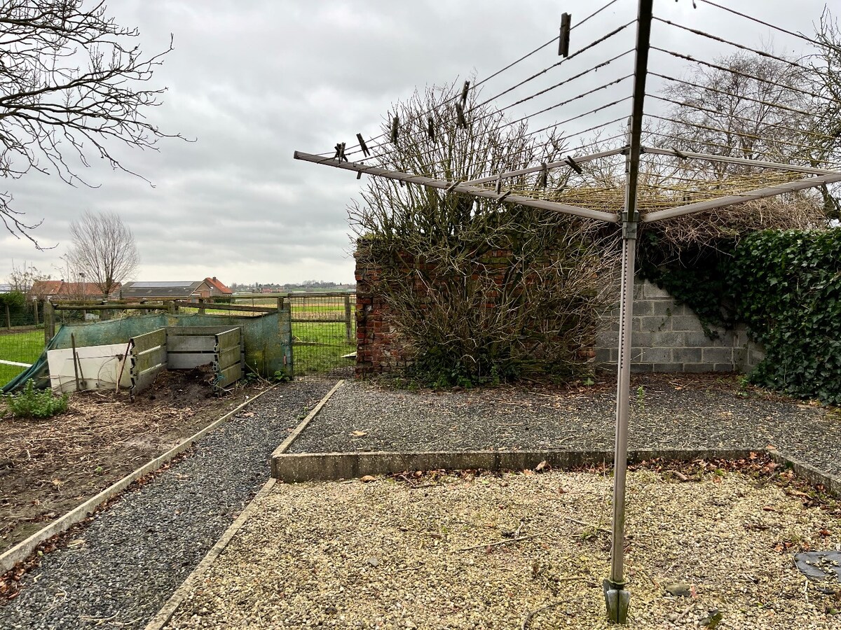 Ruime alleenstaande woning met 3 slaapkamers 