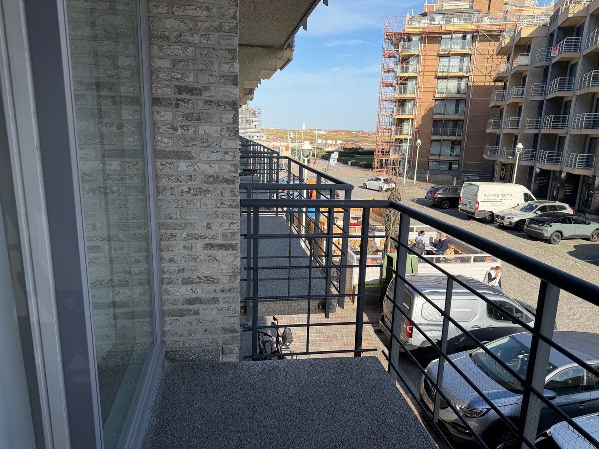 Renovated 2-bedroom apartment in Nieuwpoort 