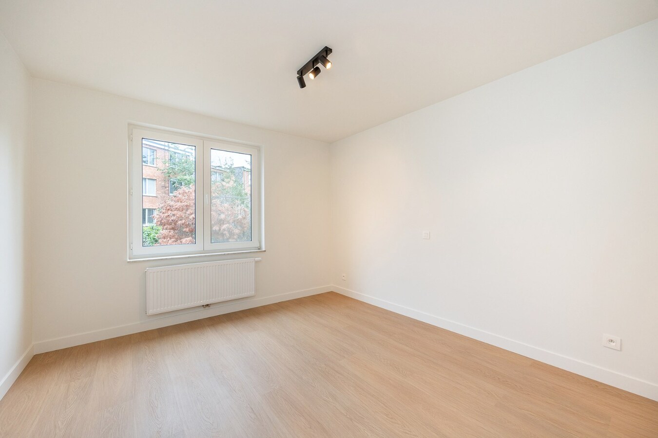 Luxueus gerenoveerd appartement met 2 slaapkamers 