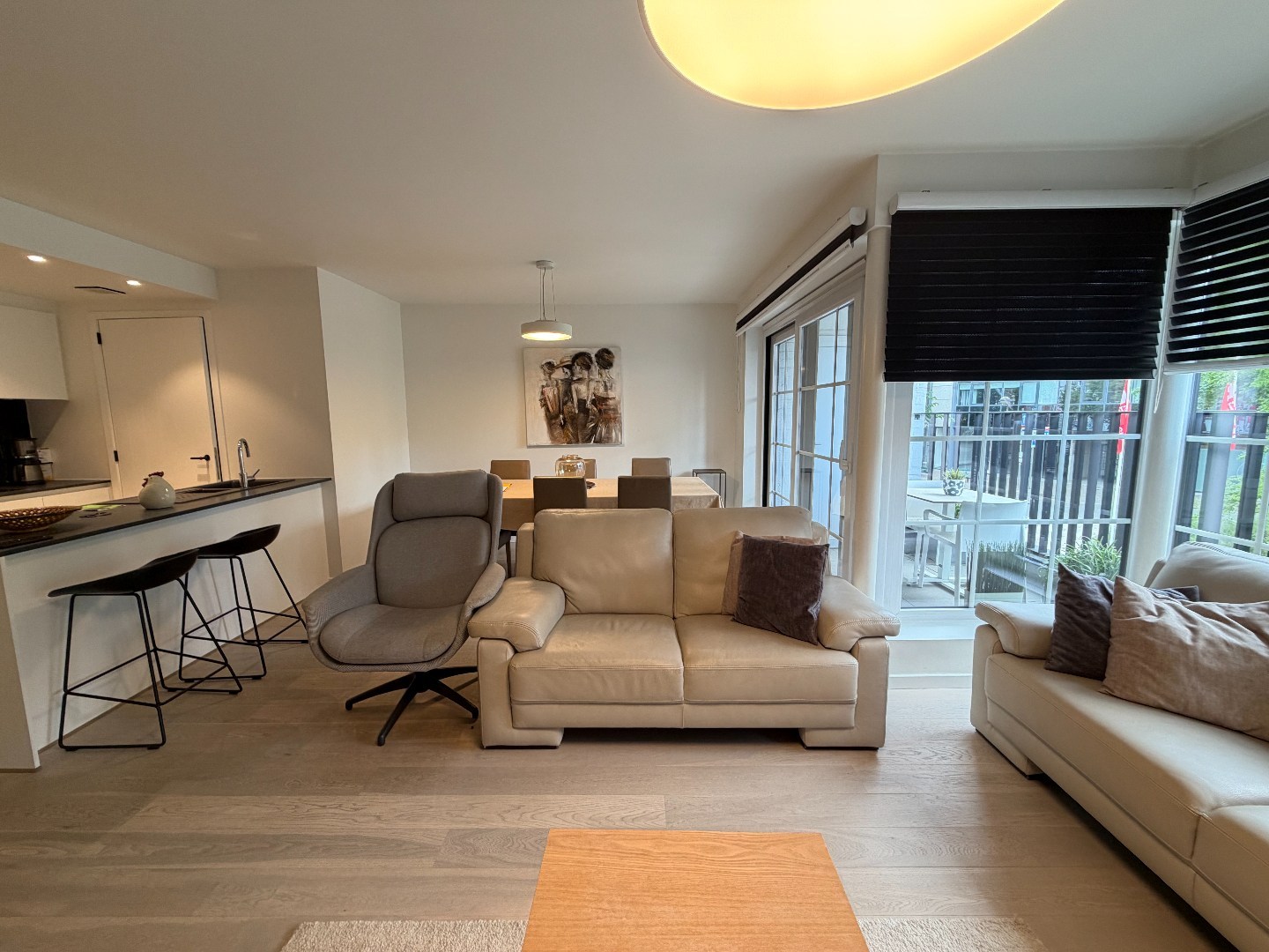 Appartement met 2 slaapkamers en garage te huur in het centrum van Waregem 