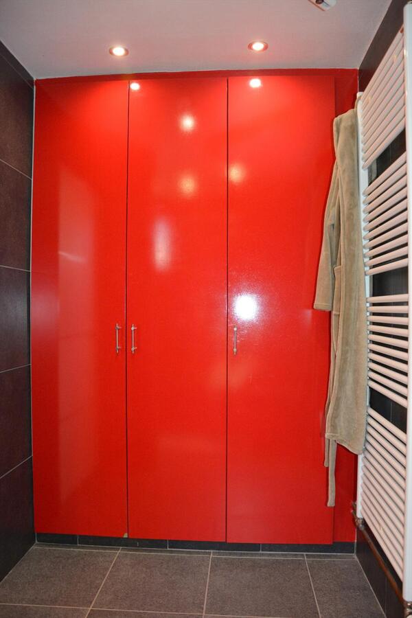 Instapklare woning met 5 slaapkamers op een grondopp. 3.349m² 