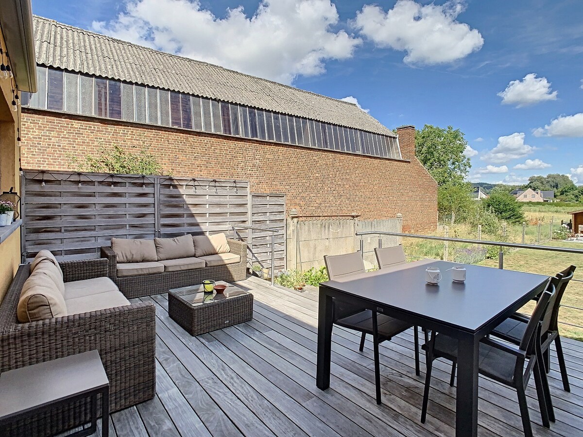 Instapklare burgerwoning met prachtige tuin - 4 slpks 