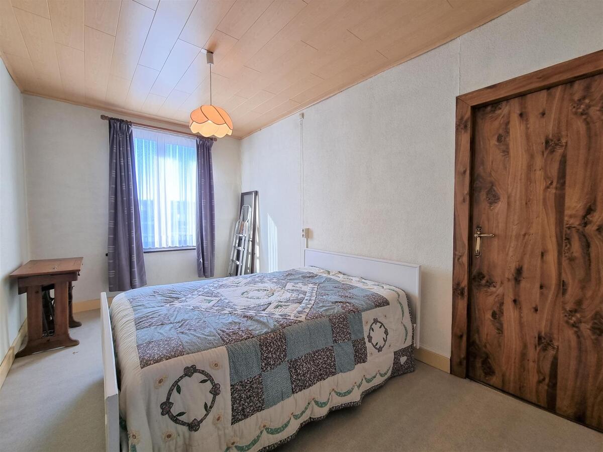 Ruime, te renoveren woning met klein atelier - Zeebrugge 