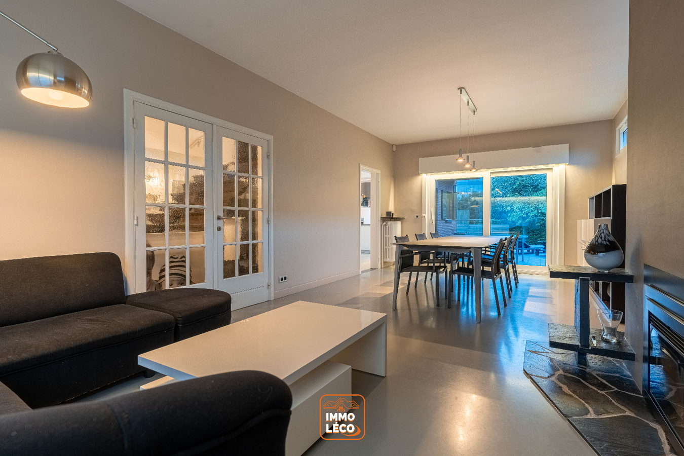 Superbe Villa idéalement située dans un clos résidentiel prisé « La Coquinie », avec garage 3 voitures et jardin, COUP DE CŒUR absolu ! 