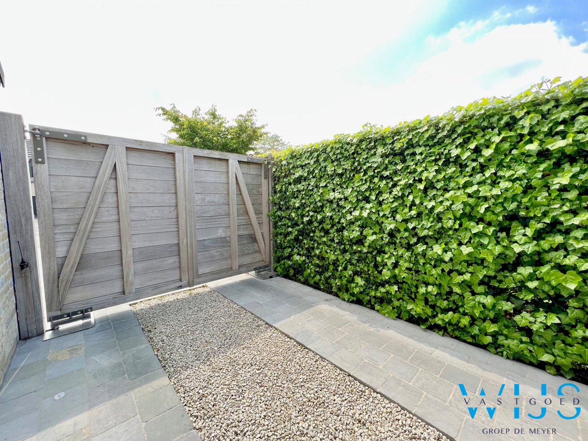 Prachtige instapklare bungalow te Waarschoot ! 