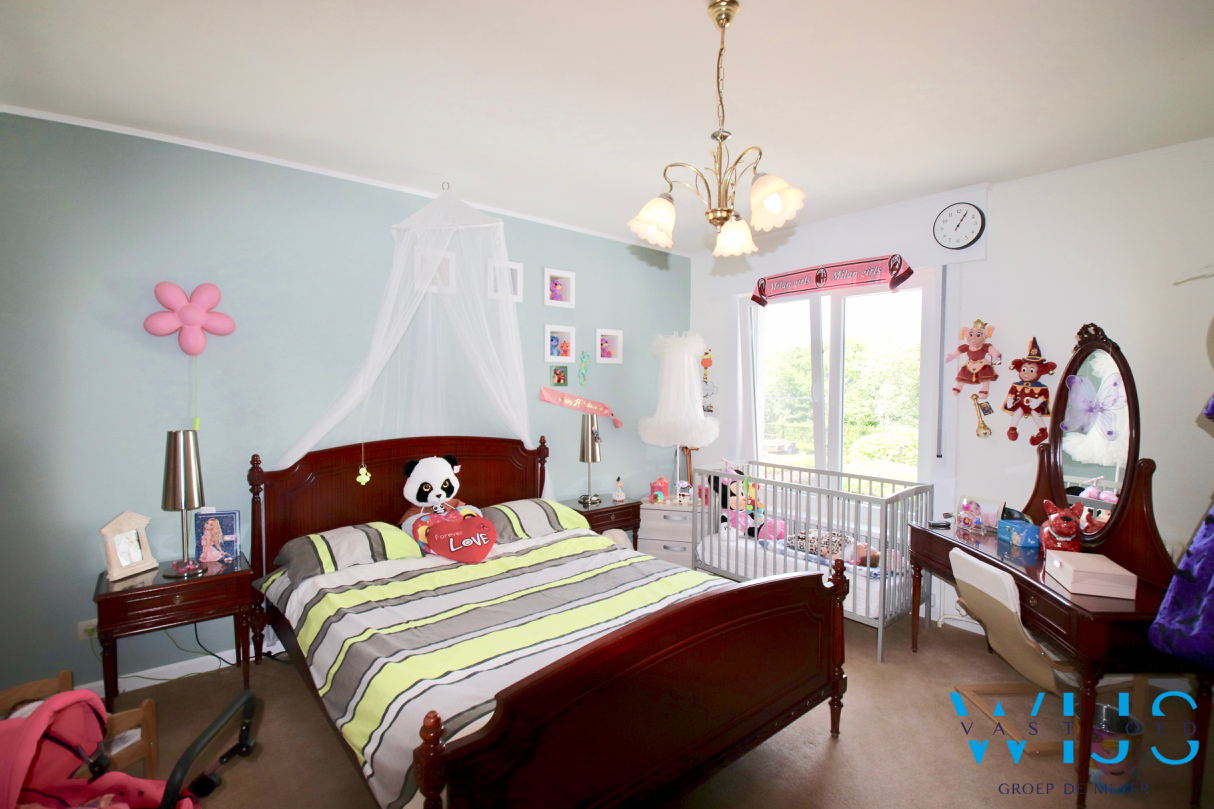 Prachtige alleenstaande woning op een aangenaam perceel van 1060m² in Doornzele ! 