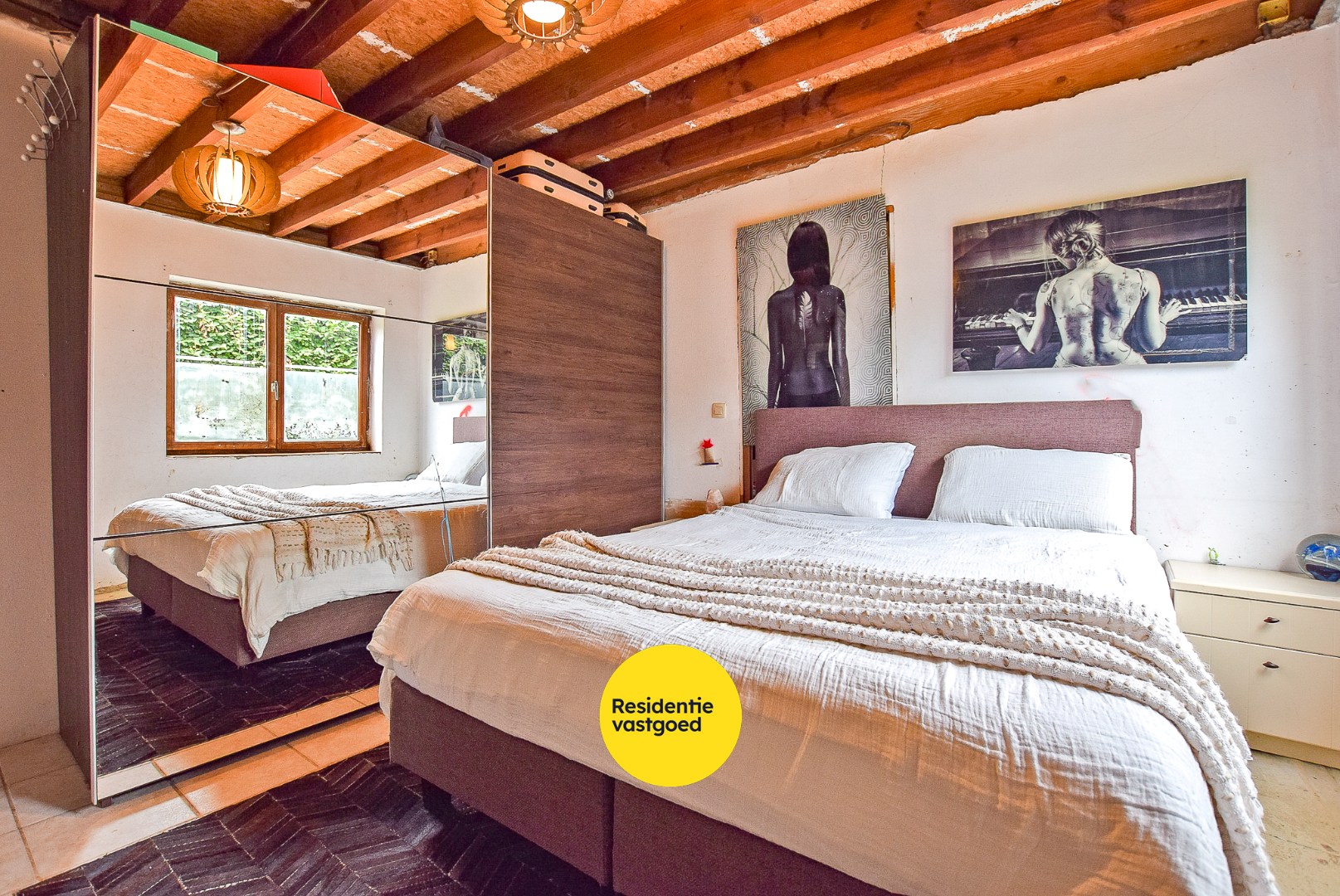 Te renoveren woning met 4 slaapkamers, bureau en zongerichte tuin in Alveringem 