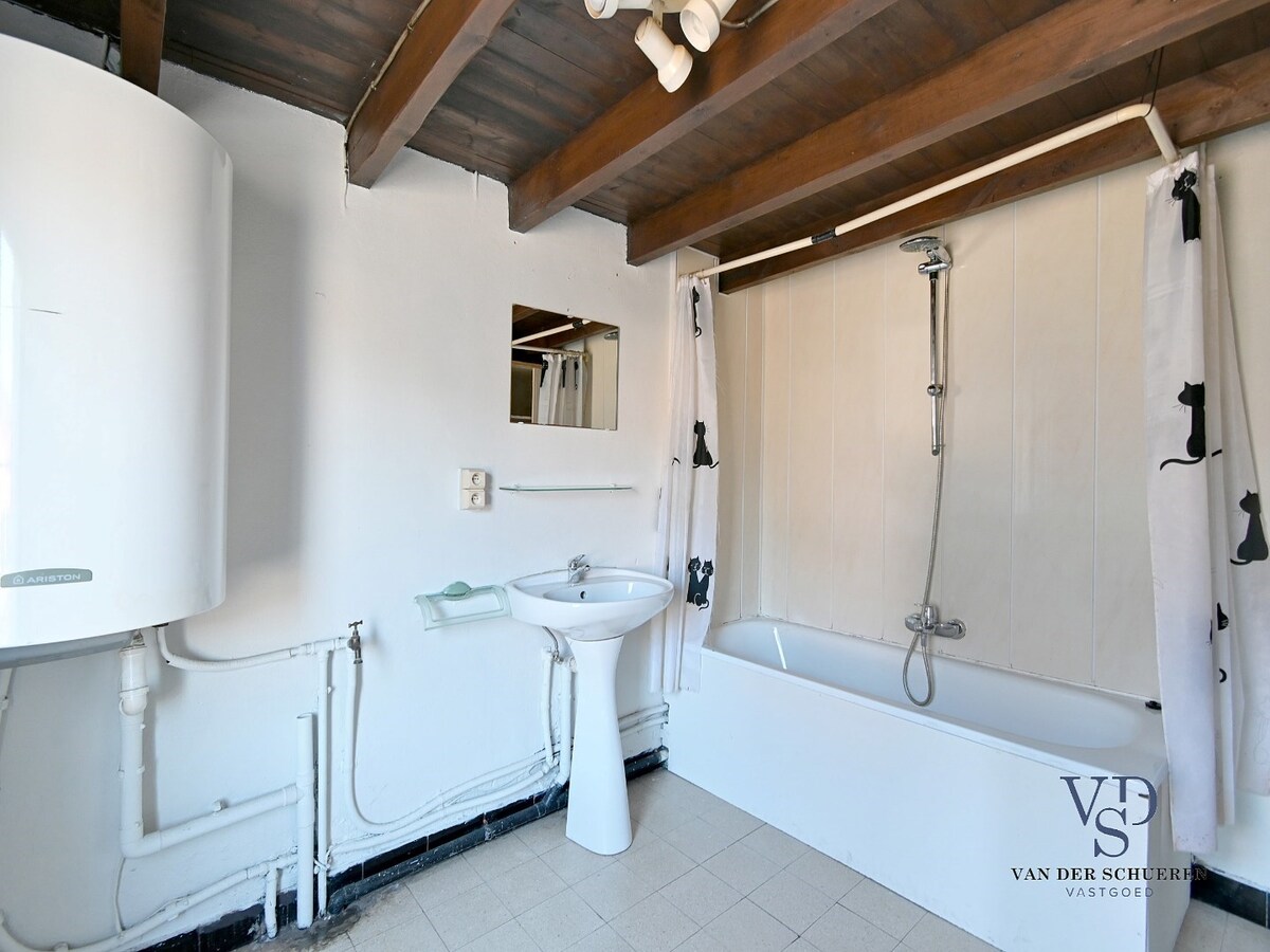 Half Open Bebouwing, met afzonderlijke tuin. 