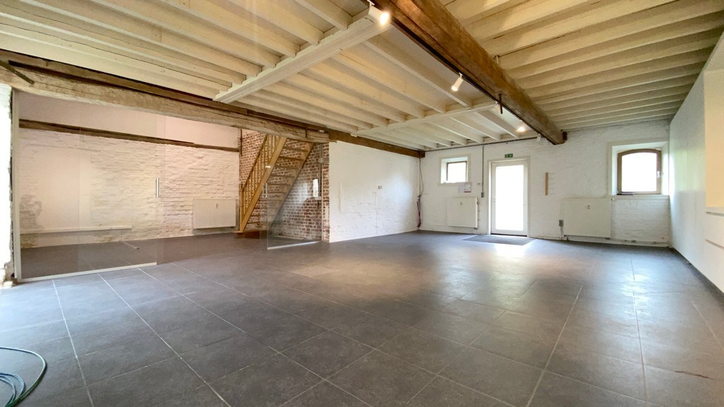 Rustig gelegen kantoren te huur in gerenoveerde hoeve in Heusden