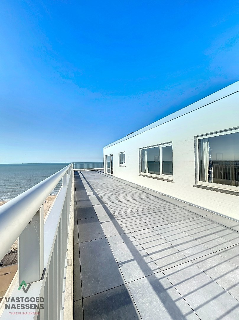 MAGNIFIQUE PENTHOUSE - 2 CHAMBRES - GRANDE TERRASSE - VUE SUR MER - PARKING 