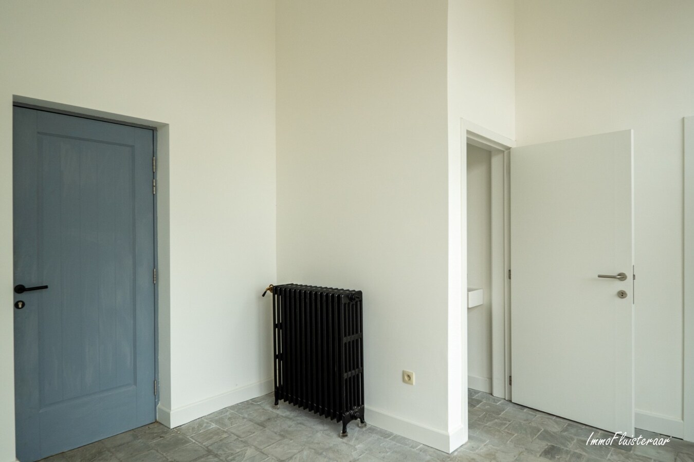 Charmante gerenoveerde woning met stalgebouw op ca. 2,6ha te Herk-de-Stad 