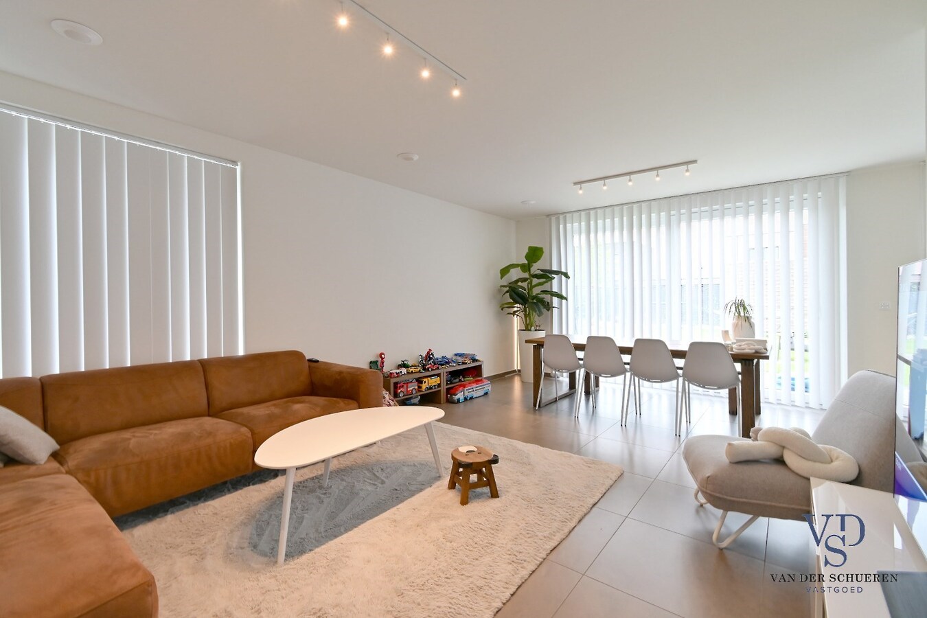 Unieke woning mét tuin in Eke. 