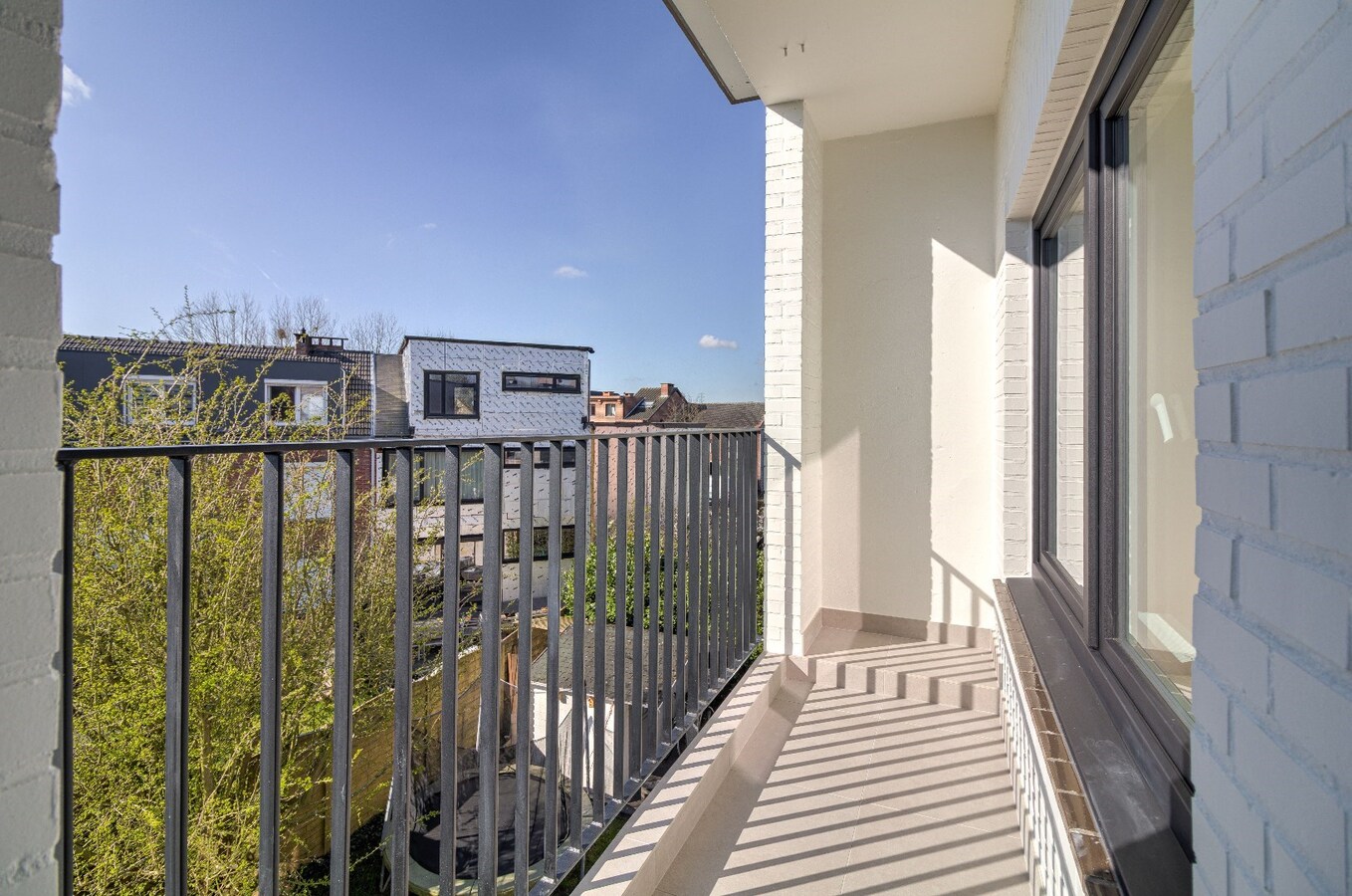 Gerenoveerd energiezuinig appartement met 2 slpk te Schelle! 