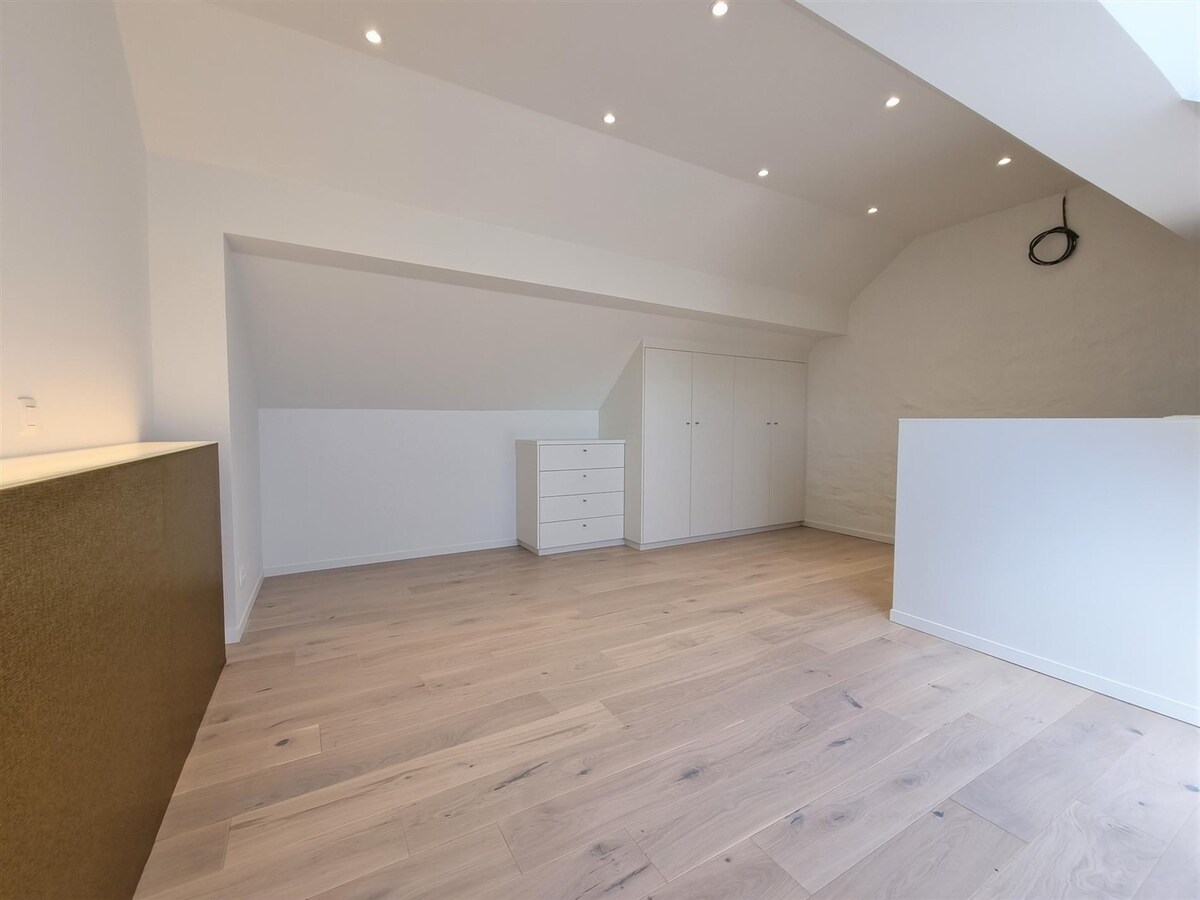 Volledig gerenoveerde woning met garage vlakbij het strand - Heist 