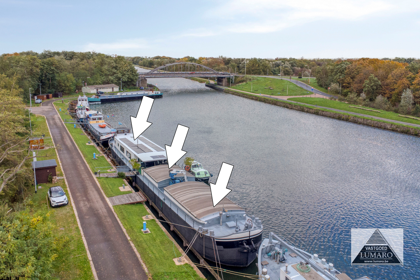 Adorabel Wonen op het Water (met domicilie) - vlakbij Maasmechelen Village 