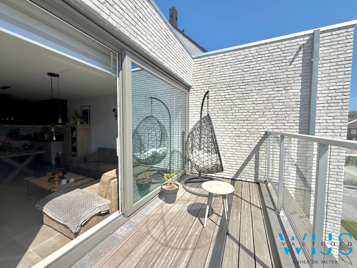Instapklaar &amp; energiezuinig appartement met garage te Ertvelde ! 