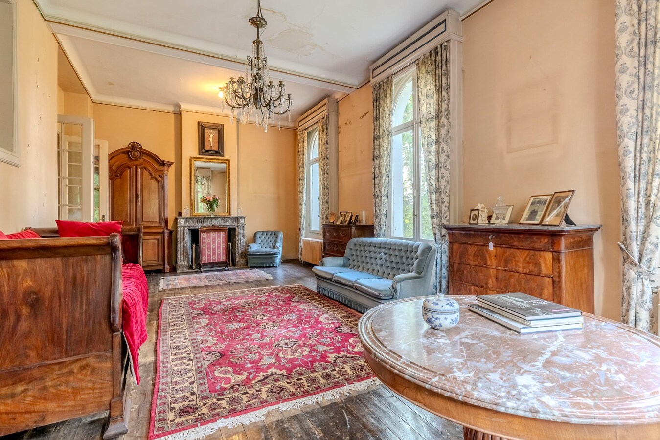 Charmant landhuis in een parkdomein van 7065m² 