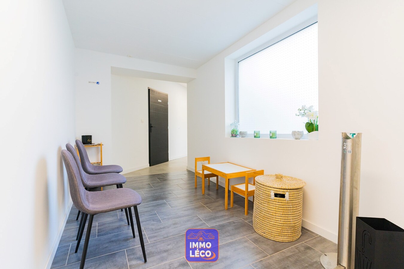 1 cellule située dans un centre paramédical, au Parc de Mouscron ! 