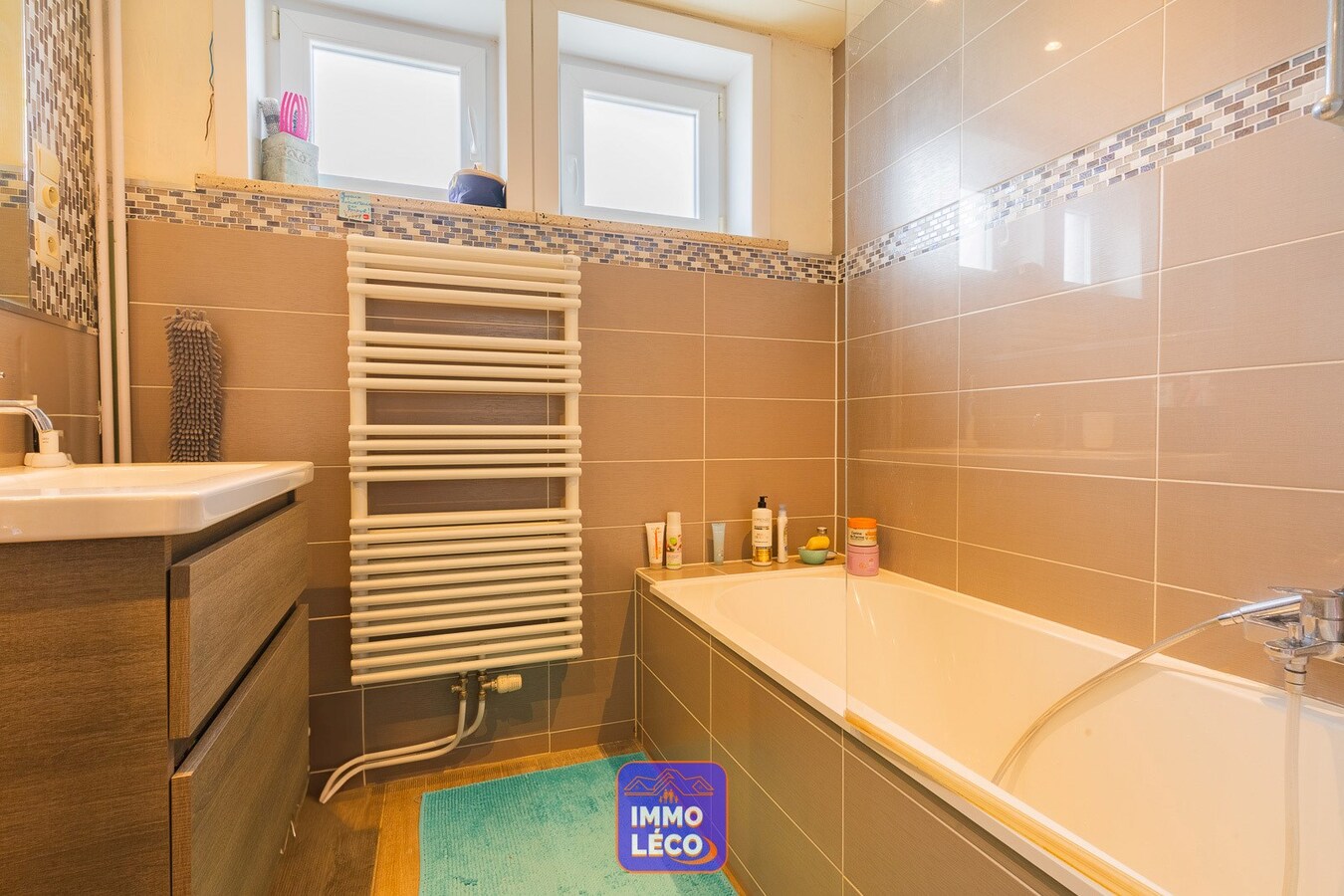 3 façades rénovée avec garage &amp; jardin, COUP DE COEUR ! 